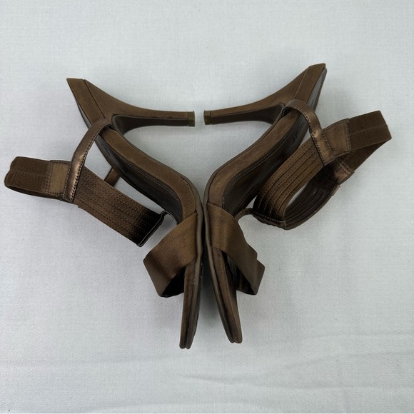 Kenneth Cole Reaction Know Way Bronze Satin Sandal 6.5 - Picture 5 of 11